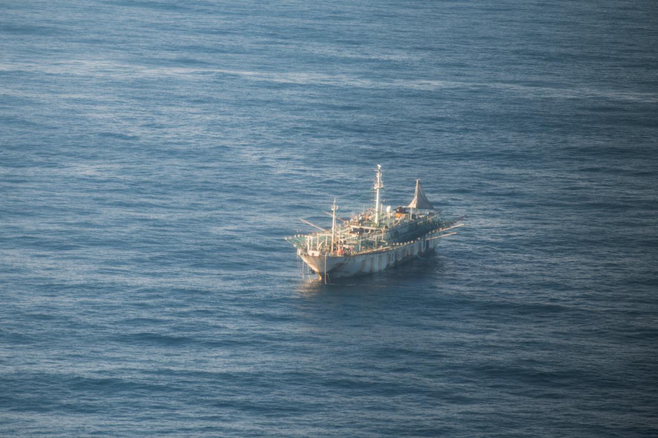 petri-defensa-buque-pesquero-chino-en-aguas-argentinas-2-728x485
