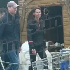 Apareció un video de Kate Middleton y el príncipe William paseando en una feria 