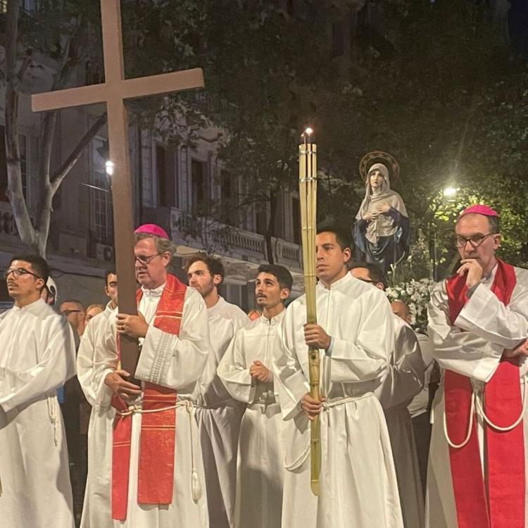 via-crucis-buenos-aires-873-1-728x728