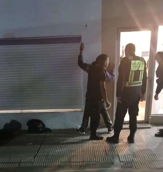 Apuñalaron a un hombre en el casino de Caleta Olivia: hay dos detenidos