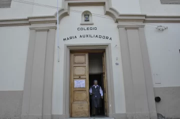 Murió el papa Francisco: qué pasa con las clases en los colegios de Río Gallegos