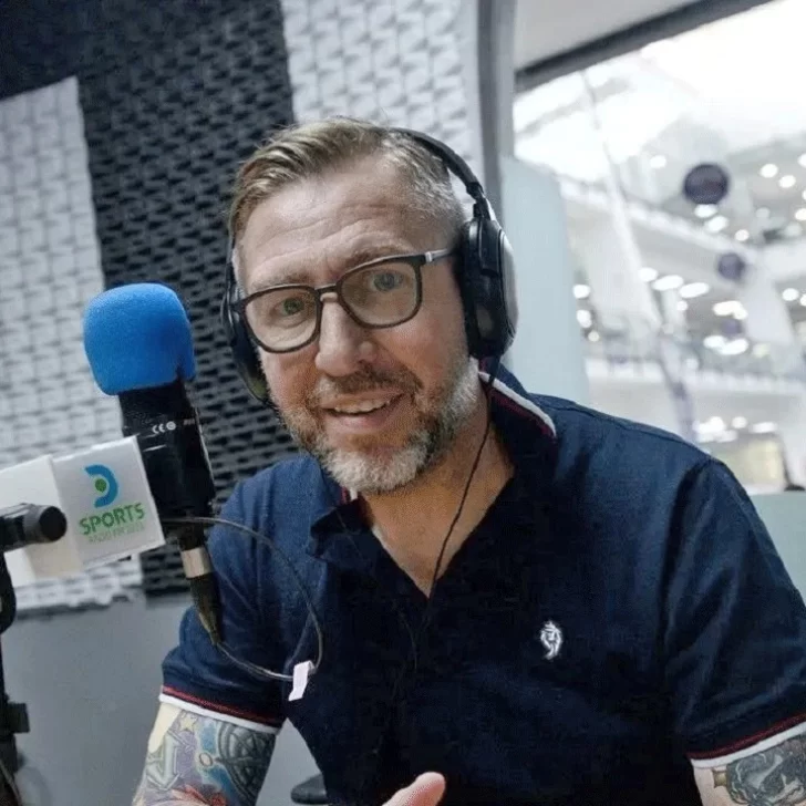 Emiliano Pinsón dejará uno de sus programa en la radio por el Parkinson y dio detalles de su enfermedad Emiliano Pinsón dejará uno de sus programa en la radio por el Parkinson y dio detalles de su enfermedad