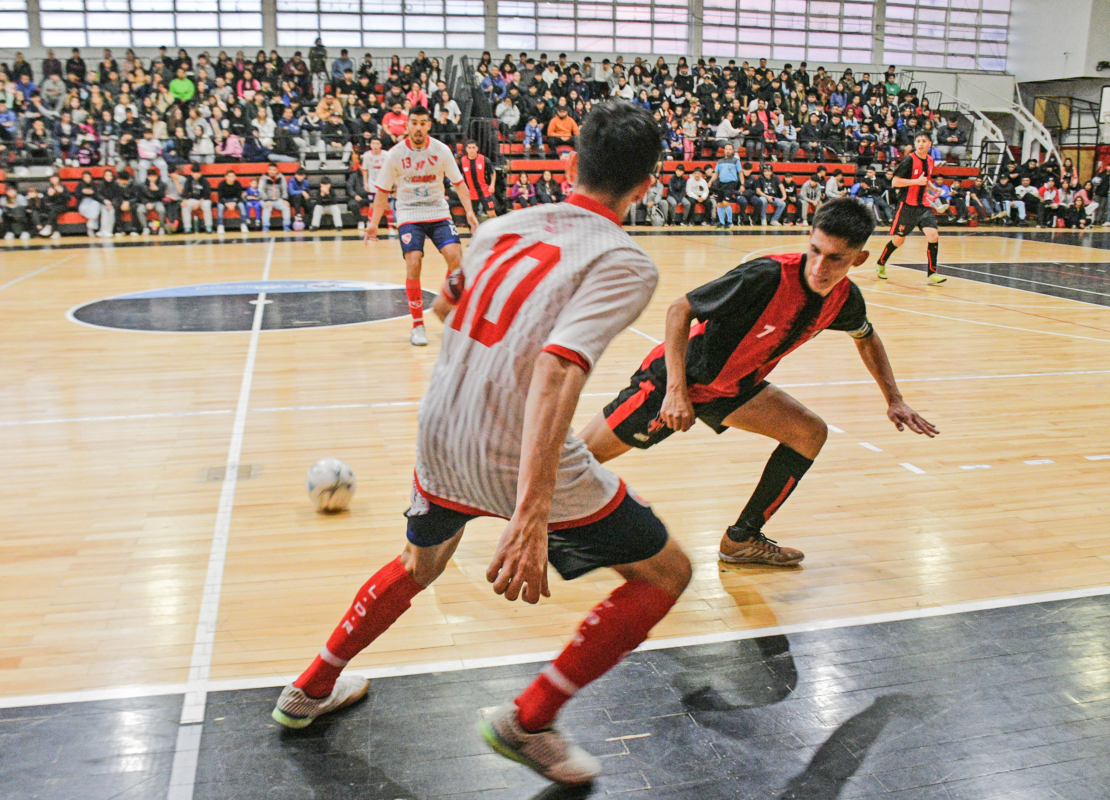 Copa Challenger “Caídos en Malvinas”: Opción Joven y Deportivo Caseros jugarán la final