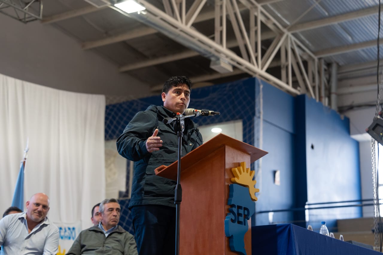 Claudio Vidal dejó la presidencia del partido SER Santa Cruz y Hernán Elorrieta es el sucesor Claudio Vidal dejó la presidencia del partido SER Santa Cruz y Hernán Elorrieta es el sucesor