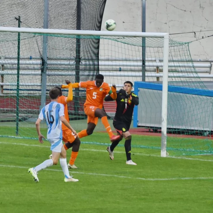Benicio Romero jugó el Mundial de Fútbol Montaigu con la Sub 17