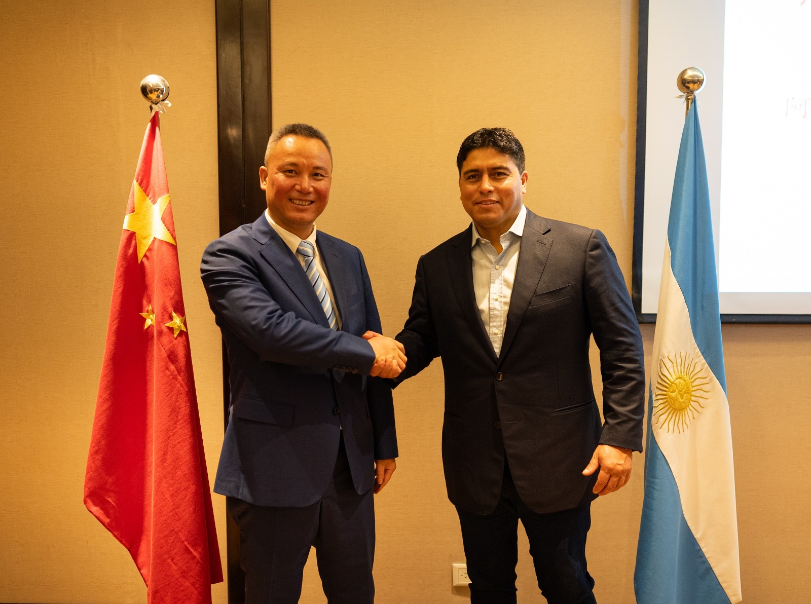 Minería, pesca y energía: Vidal firmó importante convenio con Cámara de Comercio de la ciudad china de Fuzhou