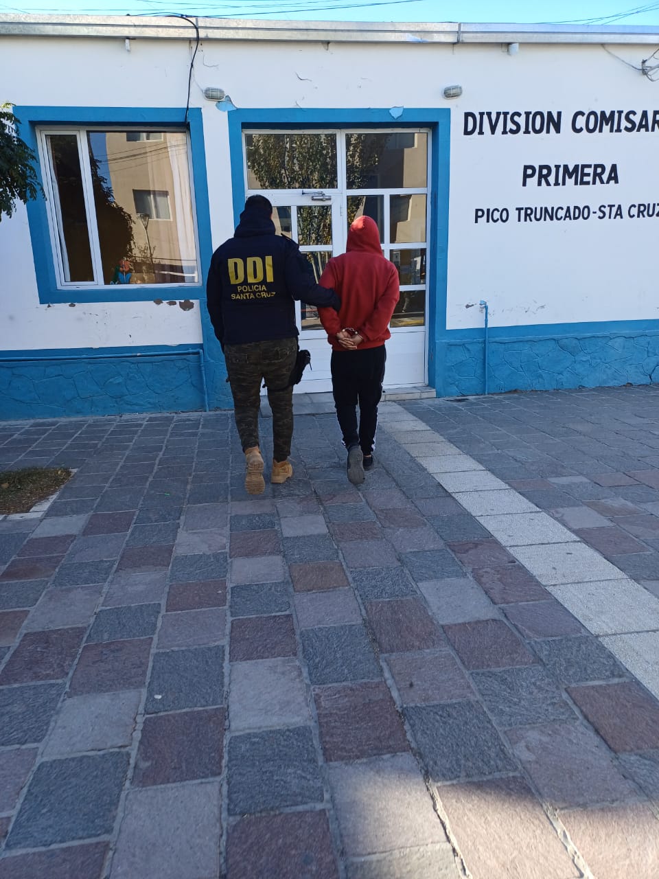 Detuvieron a un hombre acusado de cometer un violento robo en Pico Truncado