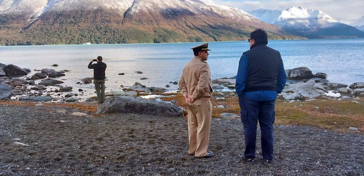 Investigan presunto derrame de hidrocarburos en el Lago Argentino