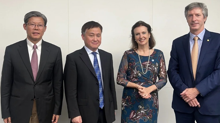 Mondino se reunió con el vicepresidente de China y el presidente del Banco Popular para fortalecer las inversiones Mondino se reunió con el vicepresidente de China y el presidente del Banco Popular para fortalecer las inversiones