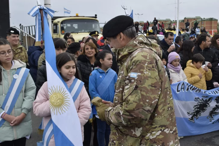 ejercito-2-de-abril-malvinas-2024-gustavo-sivori-6-728x485