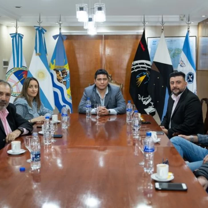 Más cambios en el gabinete de Claudio Vidal: restructuraron el ministerio de Salud Más cambios en el gabinete de Claudio Vidal: restructuraron el ministerio de Salud