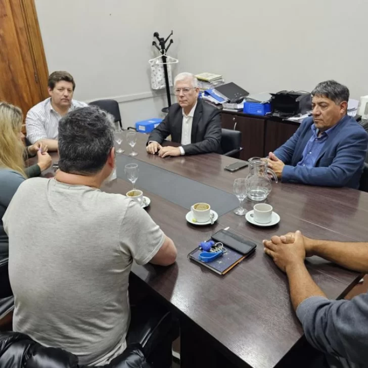El Gobierno Provincial recibió a la familia de Daniel Ochoa, el joven minero fallecido El Gobierno Provincial recibió a la familia de Daniel Ochoa, el joven minero fallecido