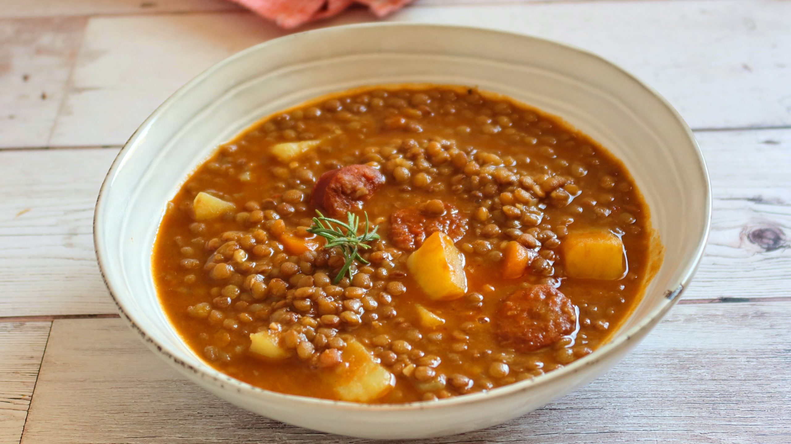 Guiso de lentejas: receta tradicional en pocos pasos