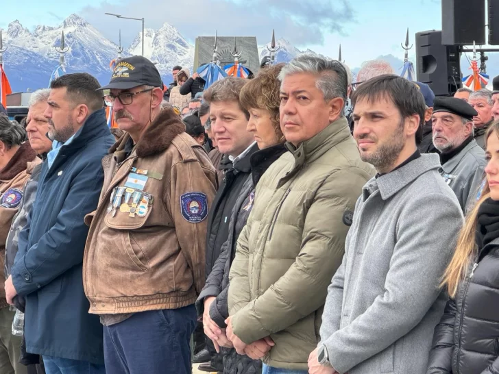 Ignacio Torres en el acto por Malvinas en Ushuaia: “Defender la soberanía implica también la defensa del federalismo”