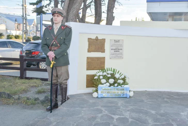homenaje-gendarmeria-santa-cruz-d2039jd230d123-728x486