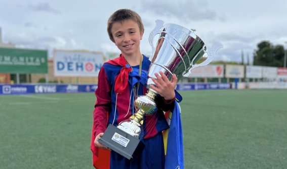 ¿El nuevo Messi? Pedrito Juárez, el nene argentino que brilla en el Barcelona