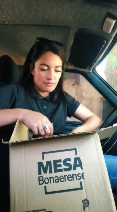 Las redes se dividen ante un polémico “unboxing” de la caja, “Mesa Bonaerense”