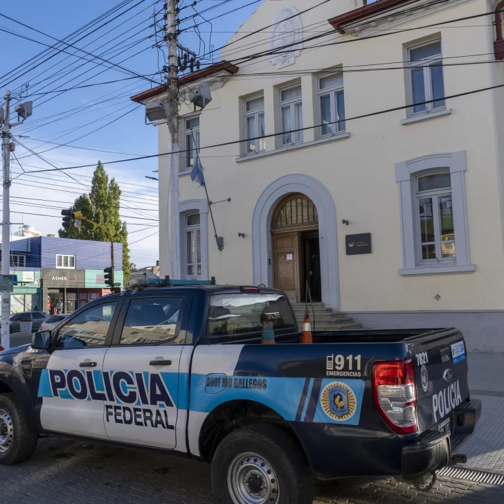 Cierre de la delegación del ENACOM en Santa Cruz: “La crueldad avanza frente a los trabajadores del Estado”