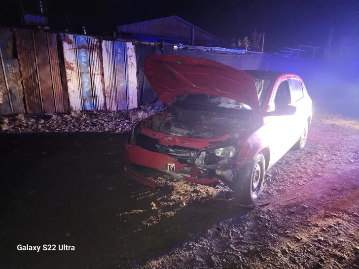 Estaba sacando su auto del patio de su casa y un conductor alcoholizado ...