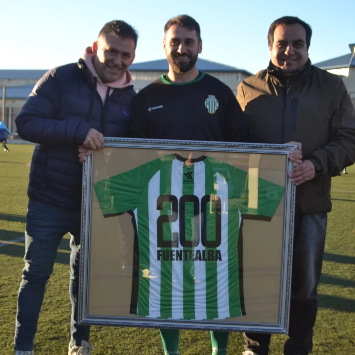 El Boxing Club reconoció a Mauro Fuentealba por sus 200 partidos