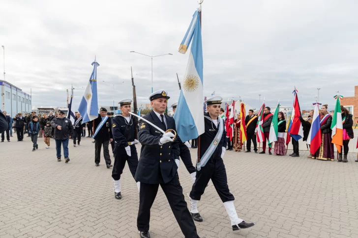 La Armada Argentina celebró sus 210 años de historia junto a la comunidad de Comodoro