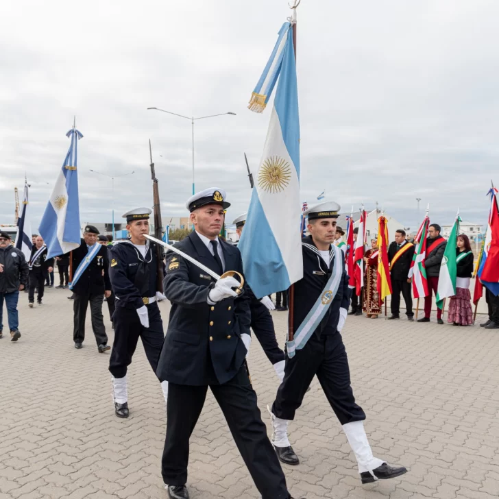 La Armada Argentina celebró sus 210 años de historia junto a la comunidad de Comodoro
