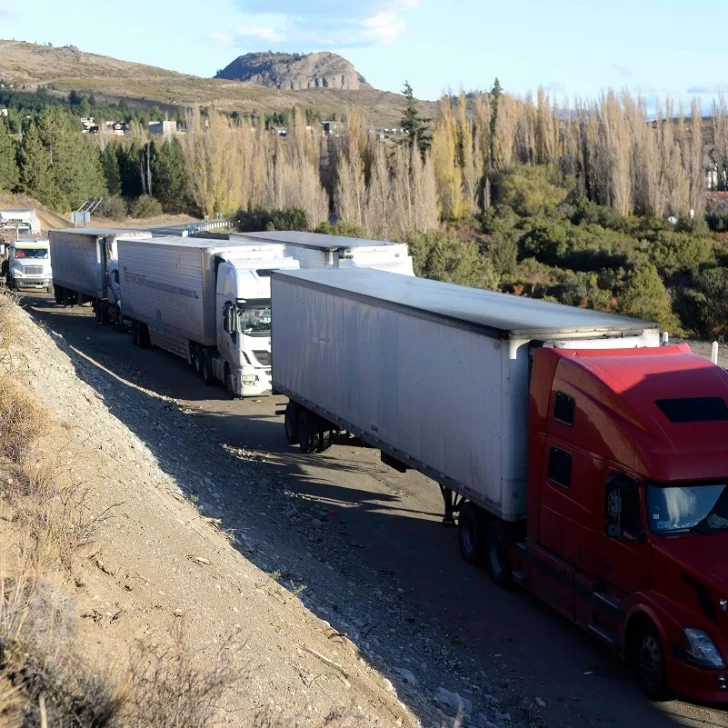 Dos provincias de la Patagonia cobrarán peaje al transporte pesado en rutas nacionales que conectan con Chile