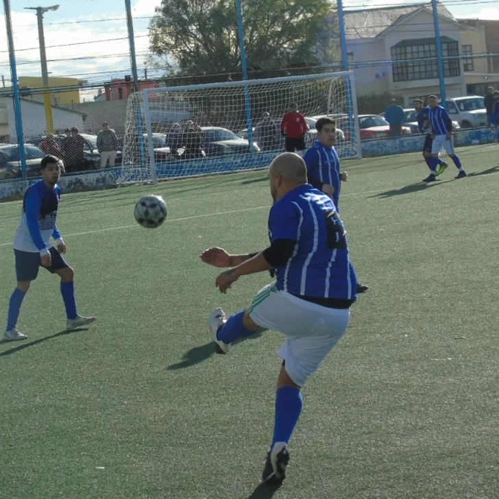 Fútbol de los Barrios: La Primera A y B jugarán su 19° fecha este fin de semana Fútbol de los Barrios: La Primera A y B jugarán su 19° fecha este fin de semana
