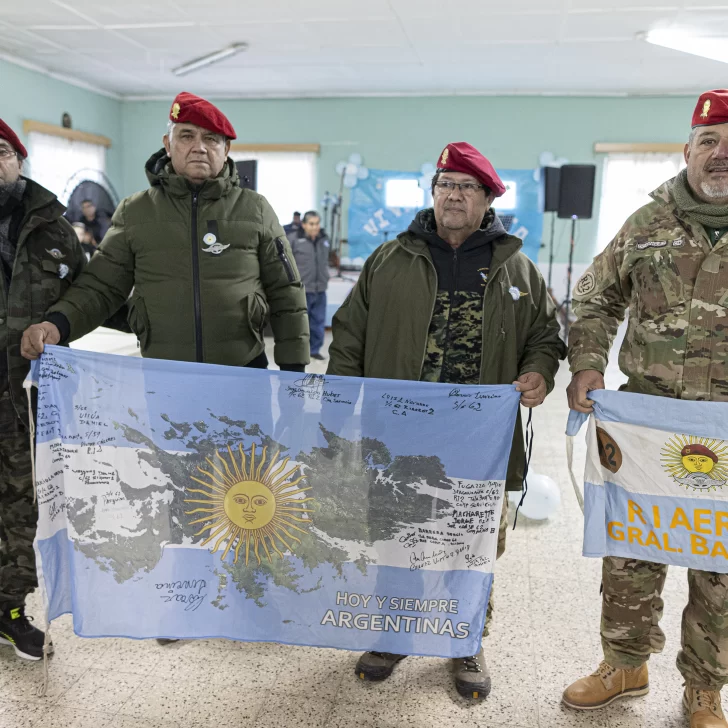 Homenaje a los soldados apostados en el barrio Diadema durante la Guerra de Malvinas