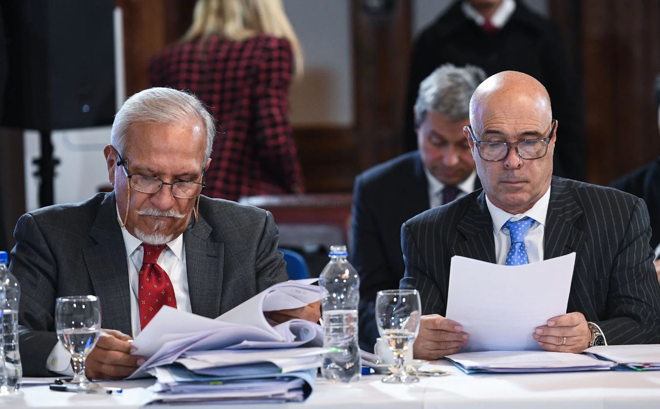 LLA no consiguió dictamen para la Ley Bases LLA no consiguió dictamen para la Ley Bases