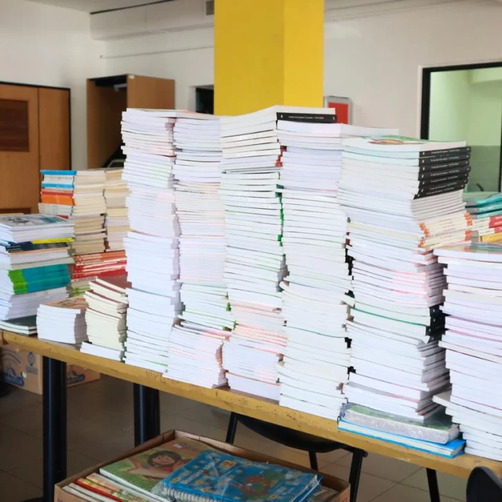 Donaron casi 6 mil libros a la Biblioteca Provincial “Juan Hilarión Lenzi” Donaron casi 6 mil libros a la Biblioteca Provincial “Juan Hilarión Lenzi”