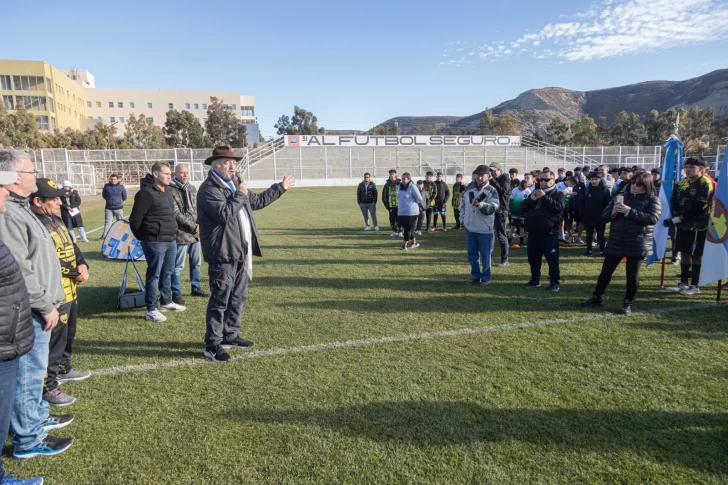 OTHAR-MACHARASHVILI-TORNEO-FUTBOL-COMODORO-3-728x485