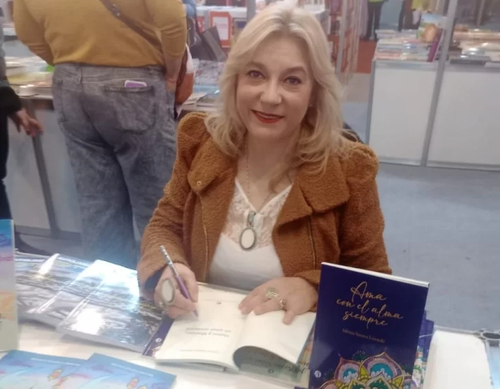 Silvina Lisouski en la Feria Internacional del Libro: “Agradezco infinitamente a SADE por hacer posible este sueño”