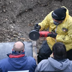 Rotura del acueducto en Palermo Aike: así trabajan los agentes en el lugar