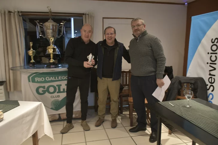 El histórico “Lalo” Harris y Mario Markic, presentes en la premiación del Río Gallegos Golf Club