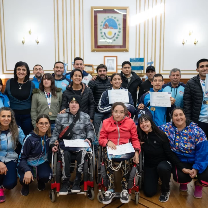 ParaAraucanía: gran recibimiento a los campeones de Santa Cruz que hicieron historia