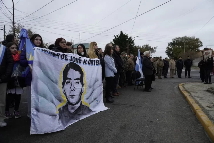 Emotivo homenaje a José Honorio Ortega, a 42 años de su muerte en combate en Malvinas
