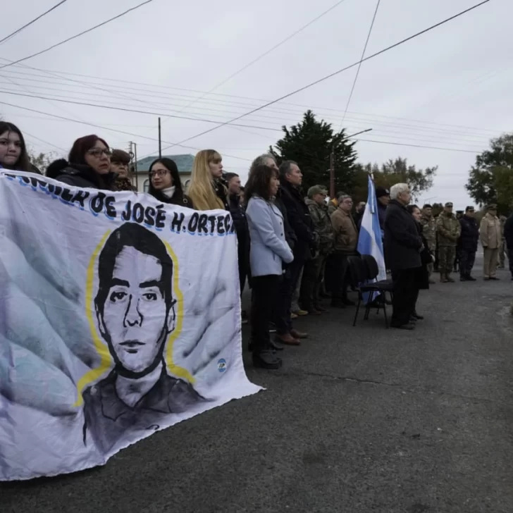 Emotivo homenaje a José Honorio Ortega, a 42 años de su muerte en combate en Malvinas