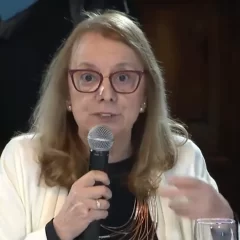 Alicia Kirchner se solidarizó con Bolivia: “Todo mi apoyo al orden democrático en nuestro hermano país”