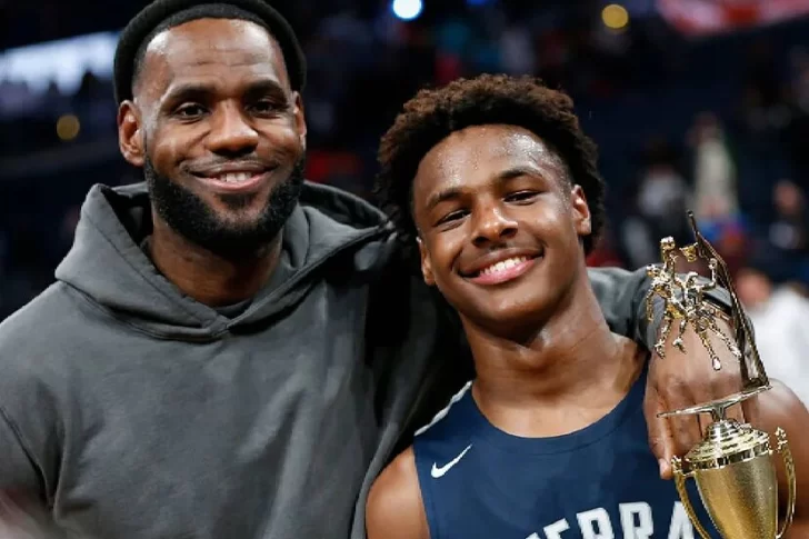 Bronny James destaca en el Draft Combine: ¿Jugará con Lebron en la NBA?