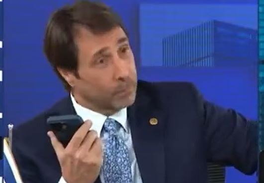 Eduardo Feinmann puso a prueba a ChatGPT en vivo y recibió una incómoda respuesta