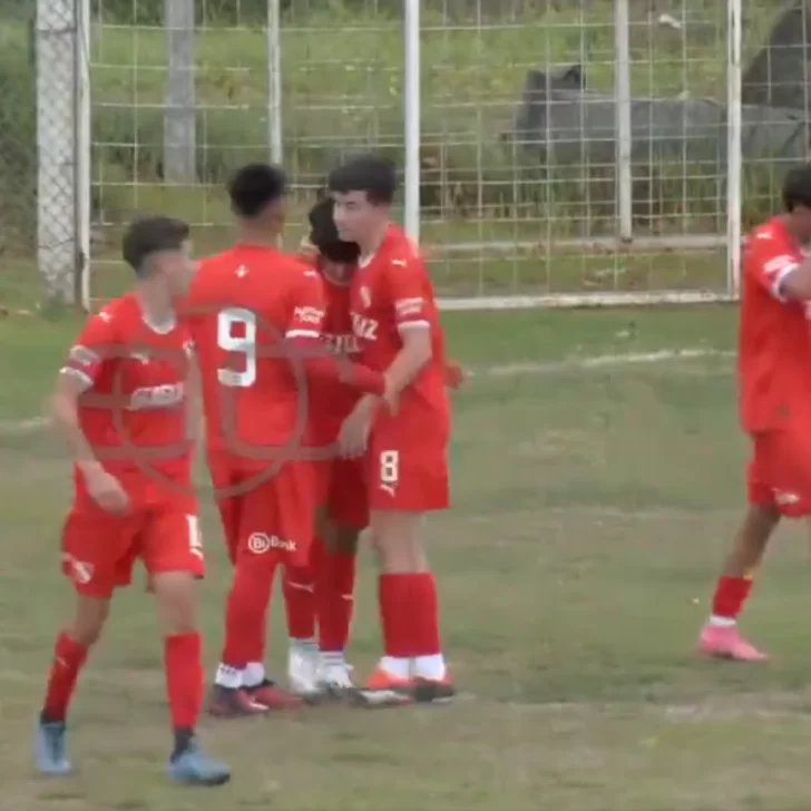 El hijo del Kun Agüero, Benjamín, anotó el primer gol de Independiente ante Huracán en la Liga Metropolitana El hijo del Kun Agüero, Benjamín, anotó el primer gol de Independiente ante Huracán en la Liga Metropolitana