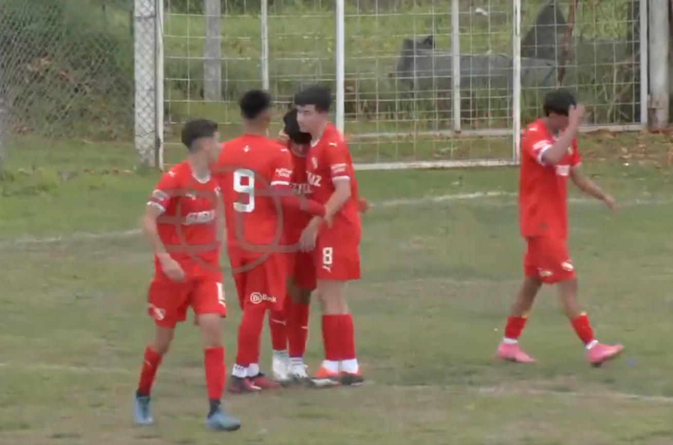 El hijo del Kun Agüero, Benjamín, anotó el primer gol de Independiente ante Huracán en la Liga Metropolitana El hijo del Kun Agüero, Benjamín, anotó el primer gol de Independiente ante Huracán en la Liga Metropolitana