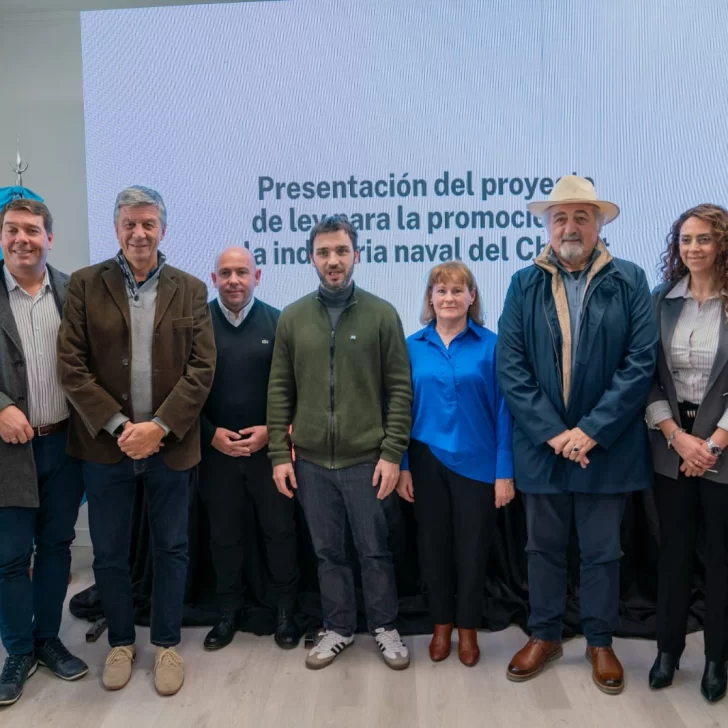 Ignacio Torres presentó un proyecto de ley para impulsar la industria naval en Chubut