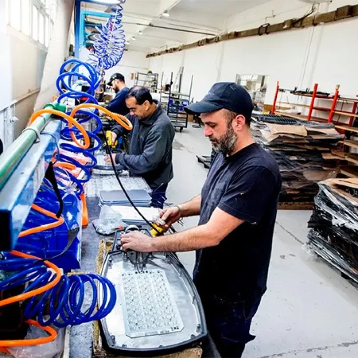 La industria pyme llegó al octavo mes consecutivo en caída y acumula un retroceso del 18,6% en 2024