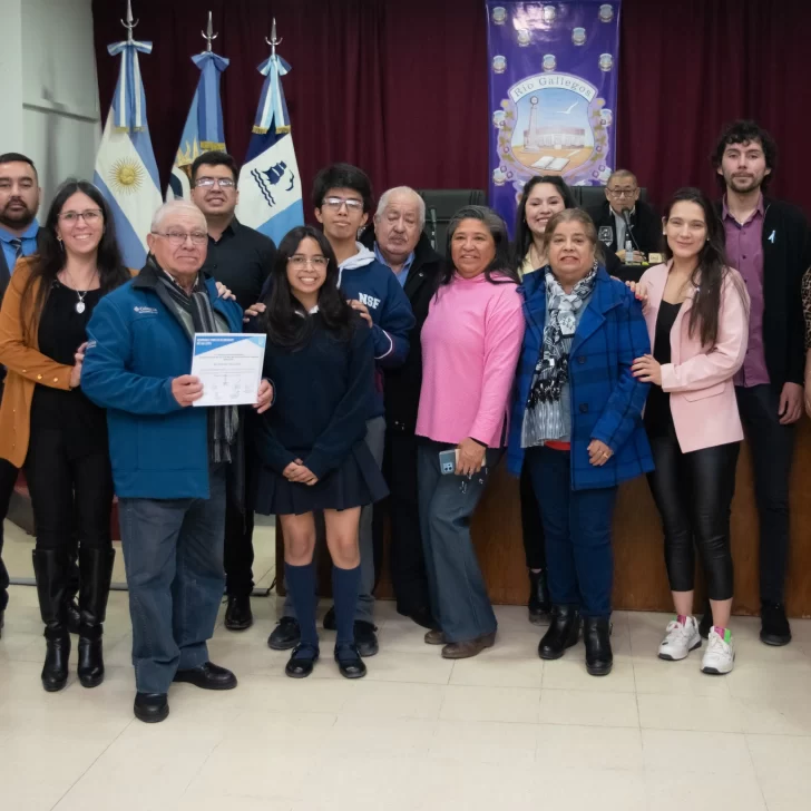 Julieta Naguil recibió las felicitaciones del Concejo Deliberante de Río Gallegos