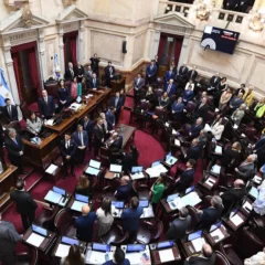 Senadores acordaron un nuevo aumento y pasarán a cobrar $ 9 millones