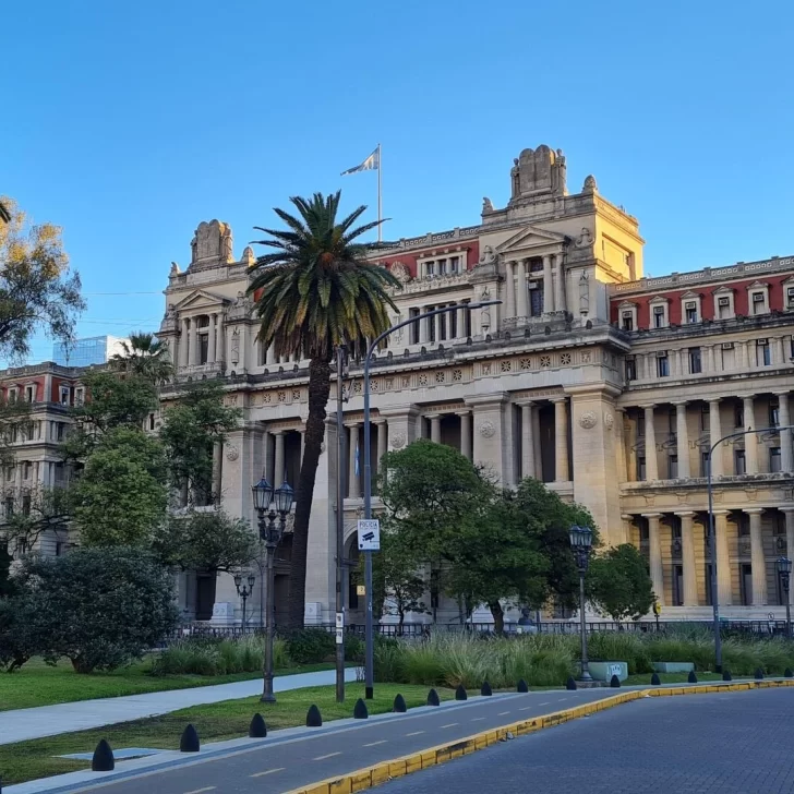 Amenaza de bomba en el Palacio de Tribunales en la Ciudad de Buenos Aires