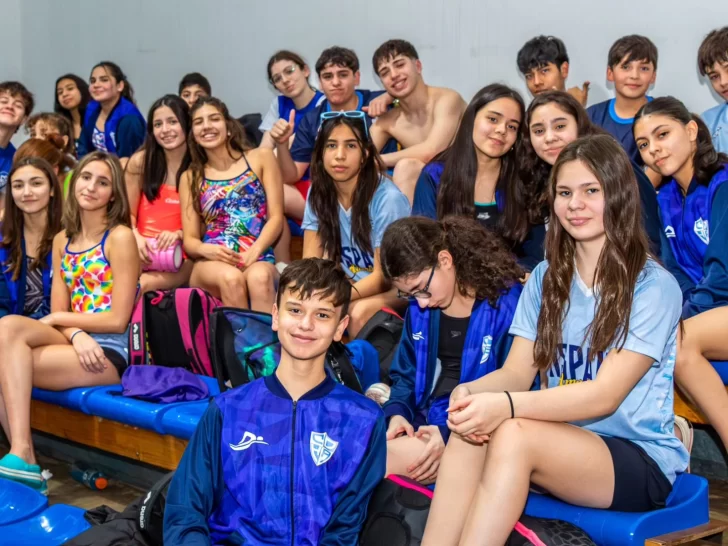 Triunfo del Hispano Americano en el Circuito Patagónico Austral de Natación