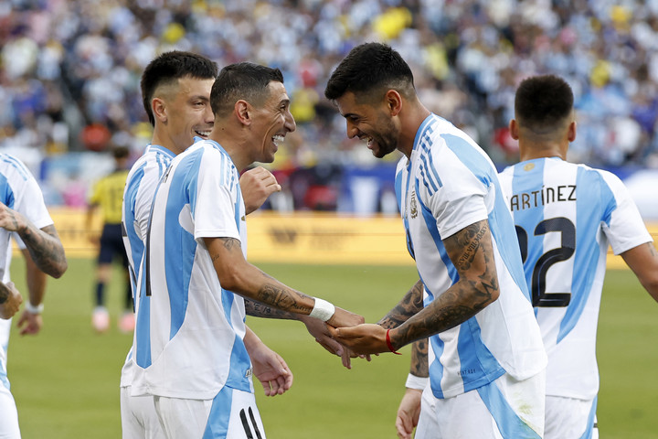 Tras un golazo de Di María, Argentina derrotó 1-0 a Ecuador